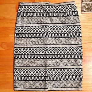 H&M Black and white geometric skirt - L